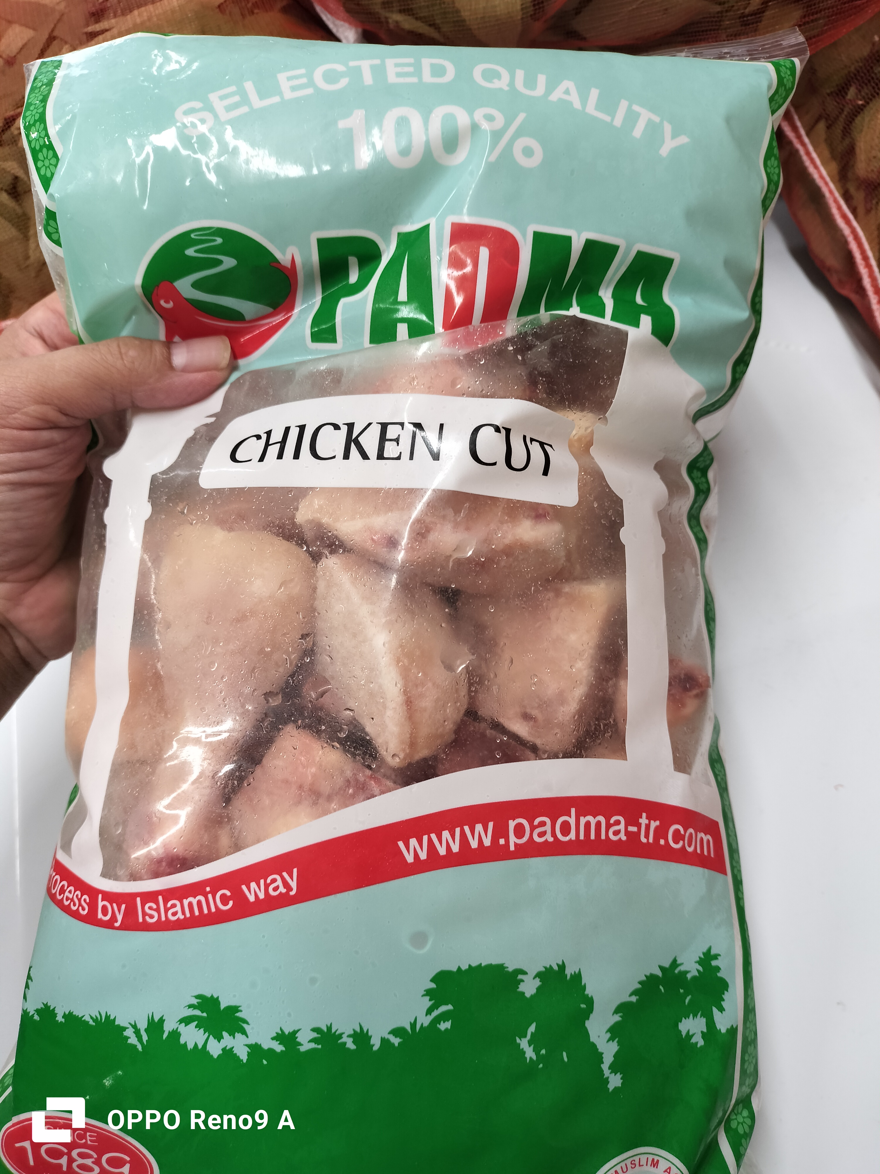 ကြက်ခုတ်သား2kg(အရိုးပါ)