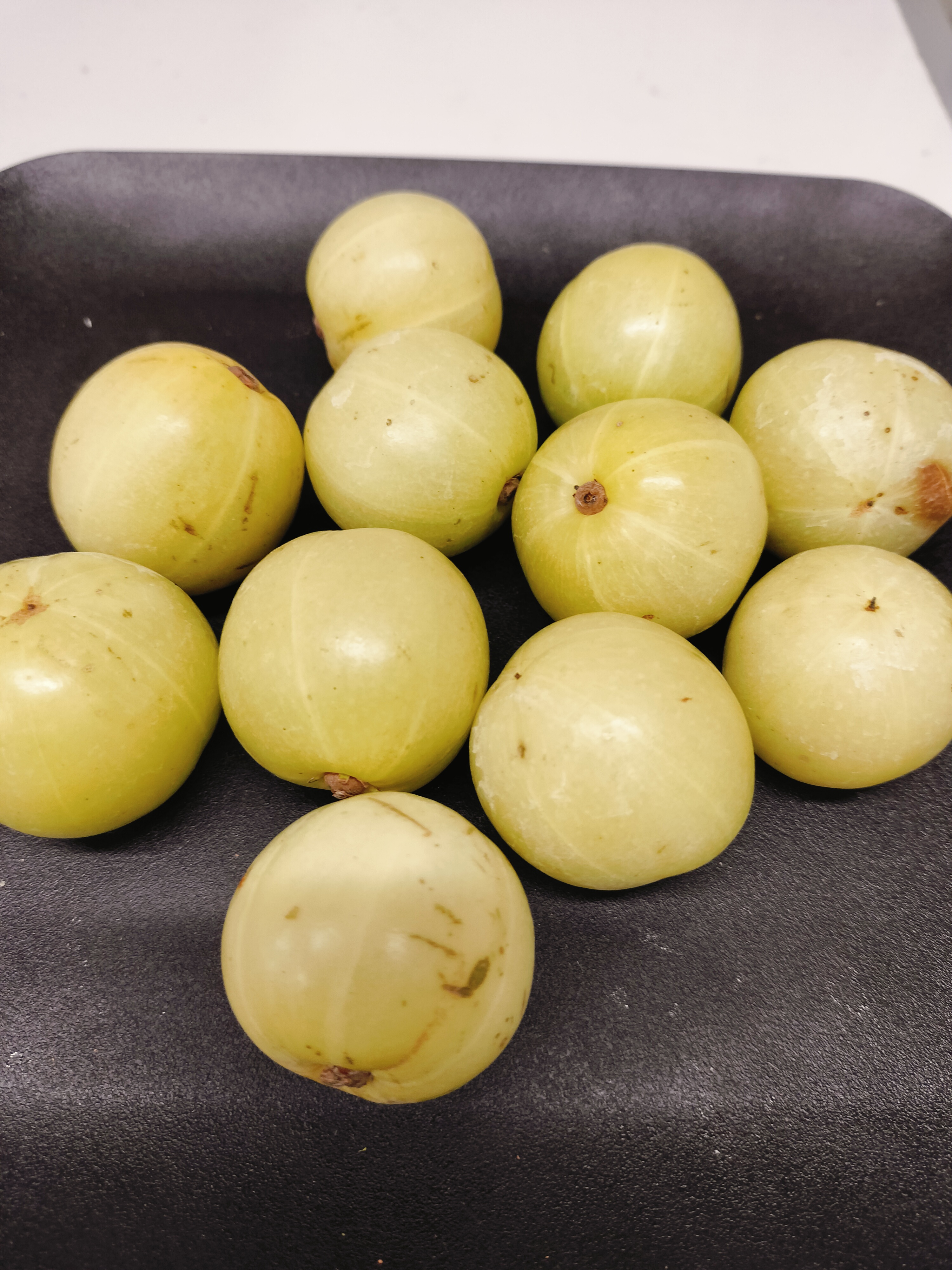 ဇီးဖြူသီး(250g)